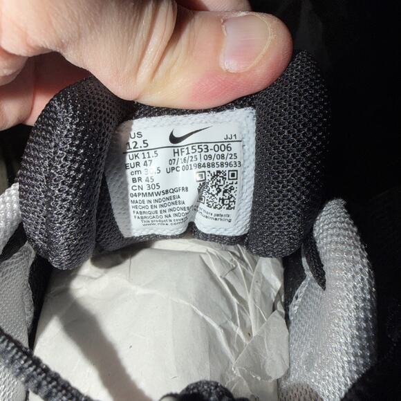 Size 12.5 Nike Zoom Vomero 5 Anthracite Flat SilverHF1553-006 main image 4
